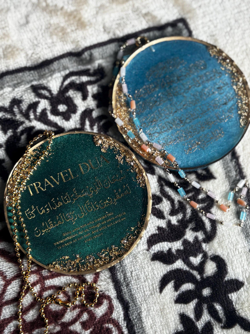 Travel Dua Car hangs