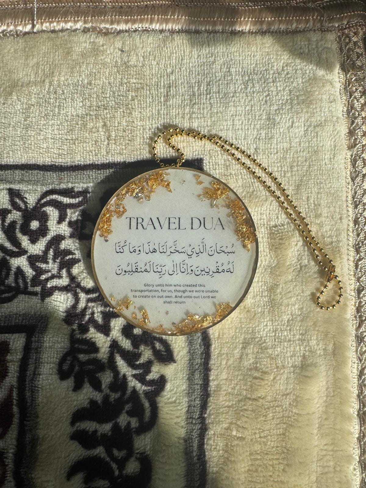 Travel Dua Car hangs