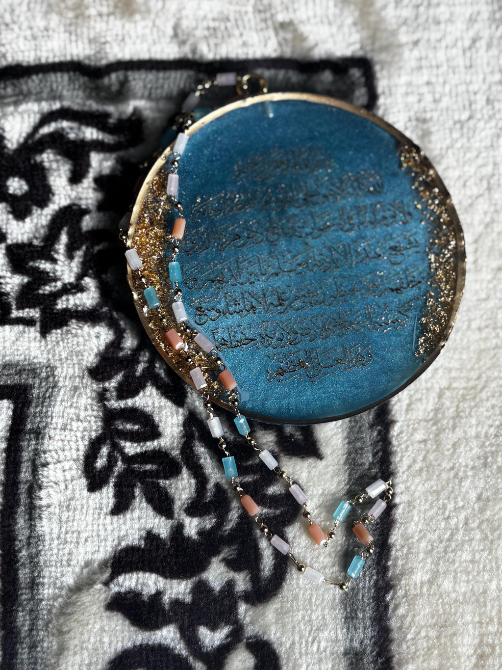 Travel Dua Car hangs