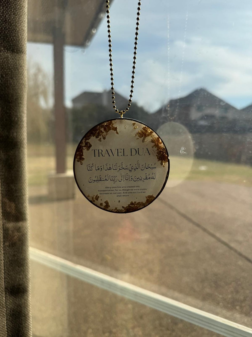 Travel Dua Car hangs