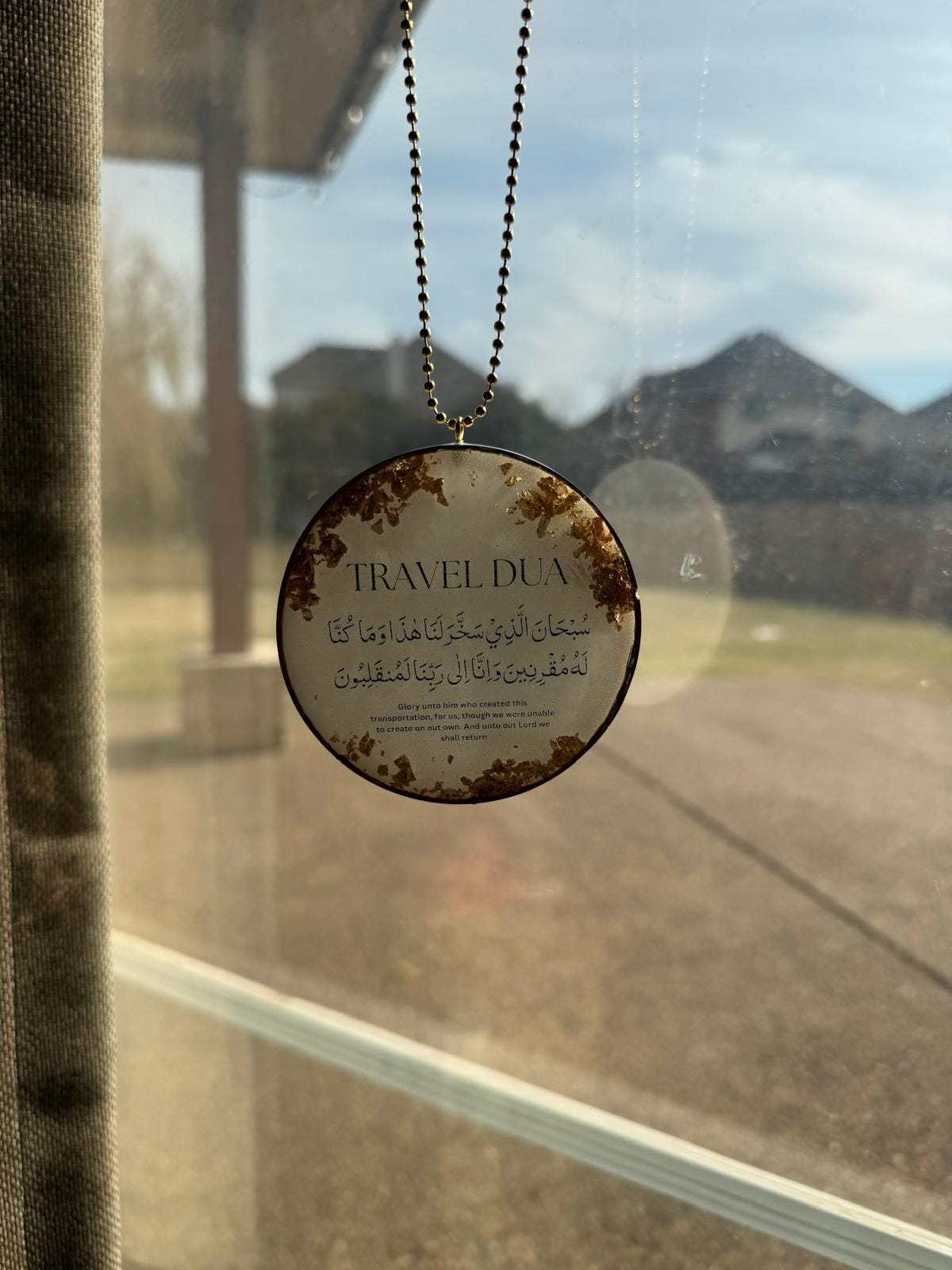 Travel Dua Car hangs