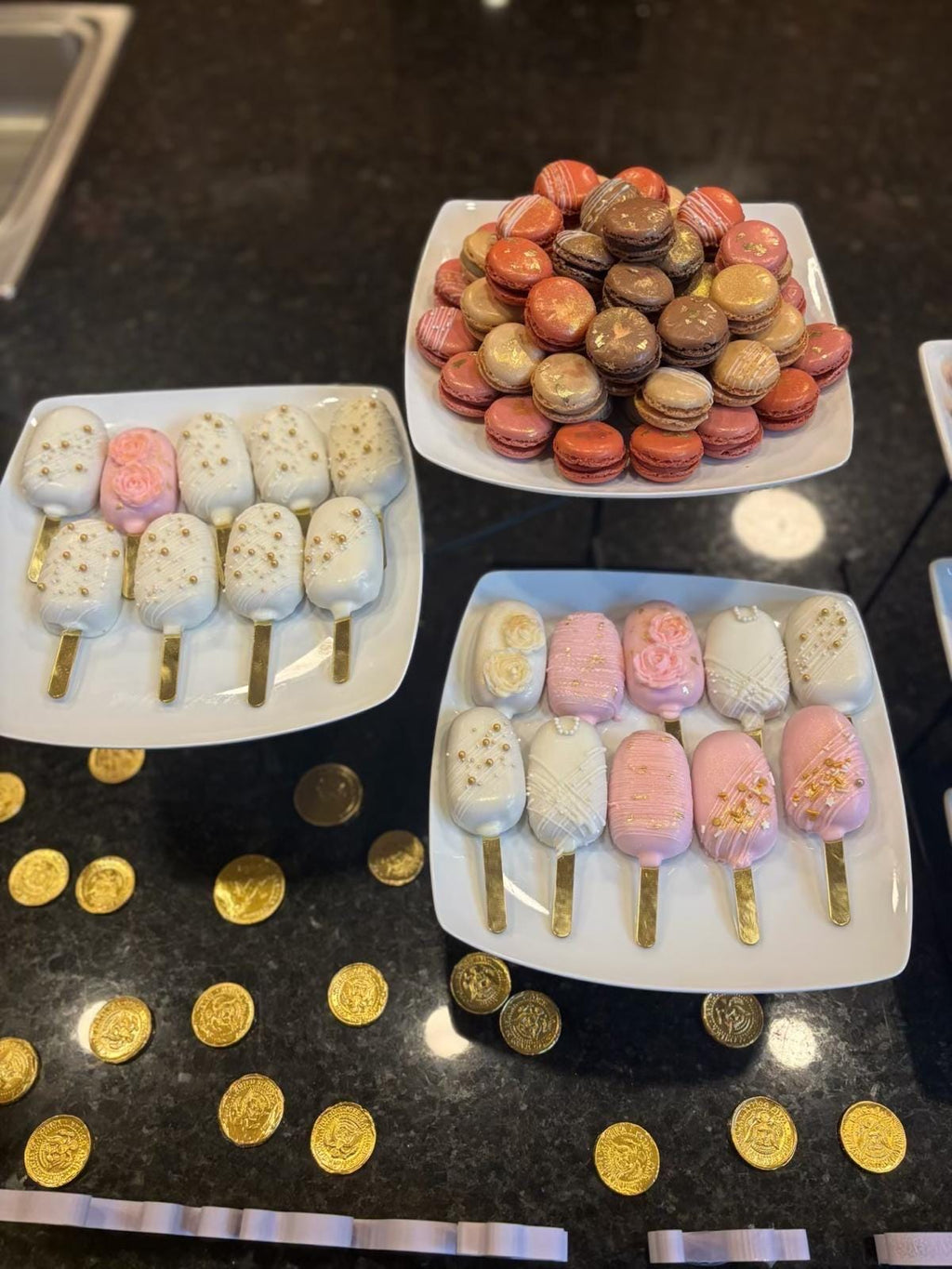 Cakesicles and Chocolate Covered Oreos