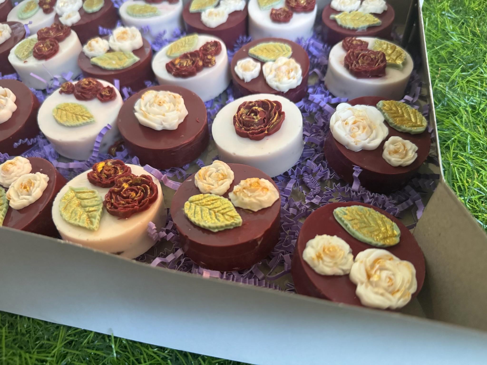 Cakesicles and Chocolate Covered Oreos